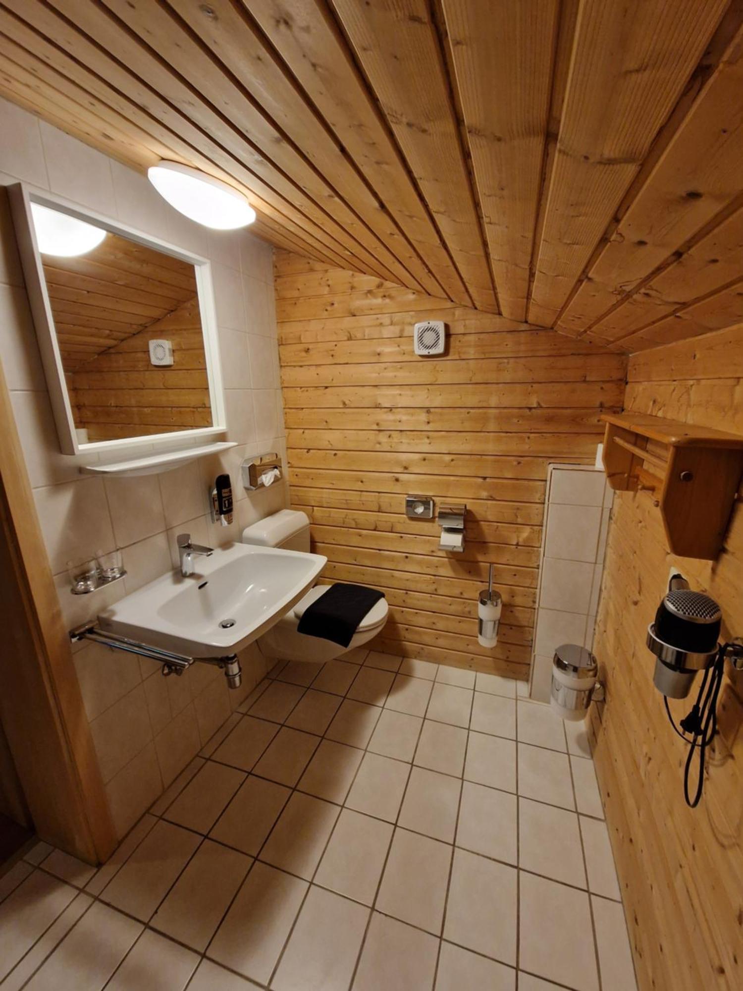 Garni Baerenwirt Bed and Breakfast Leutasch Exteriör bild