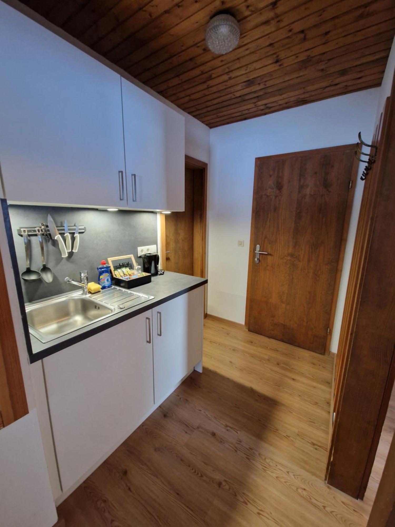 Garni Baerenwirt Bed and Breakfast Leutasch Exteriör bild