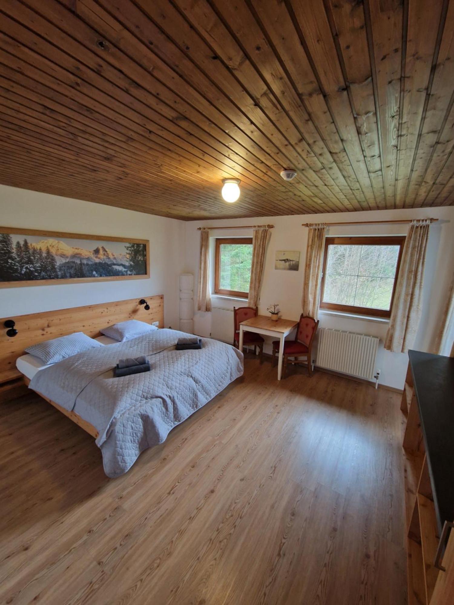 Garni Baerenwirt Bed and Breakfast Leutasch Exteriör bild