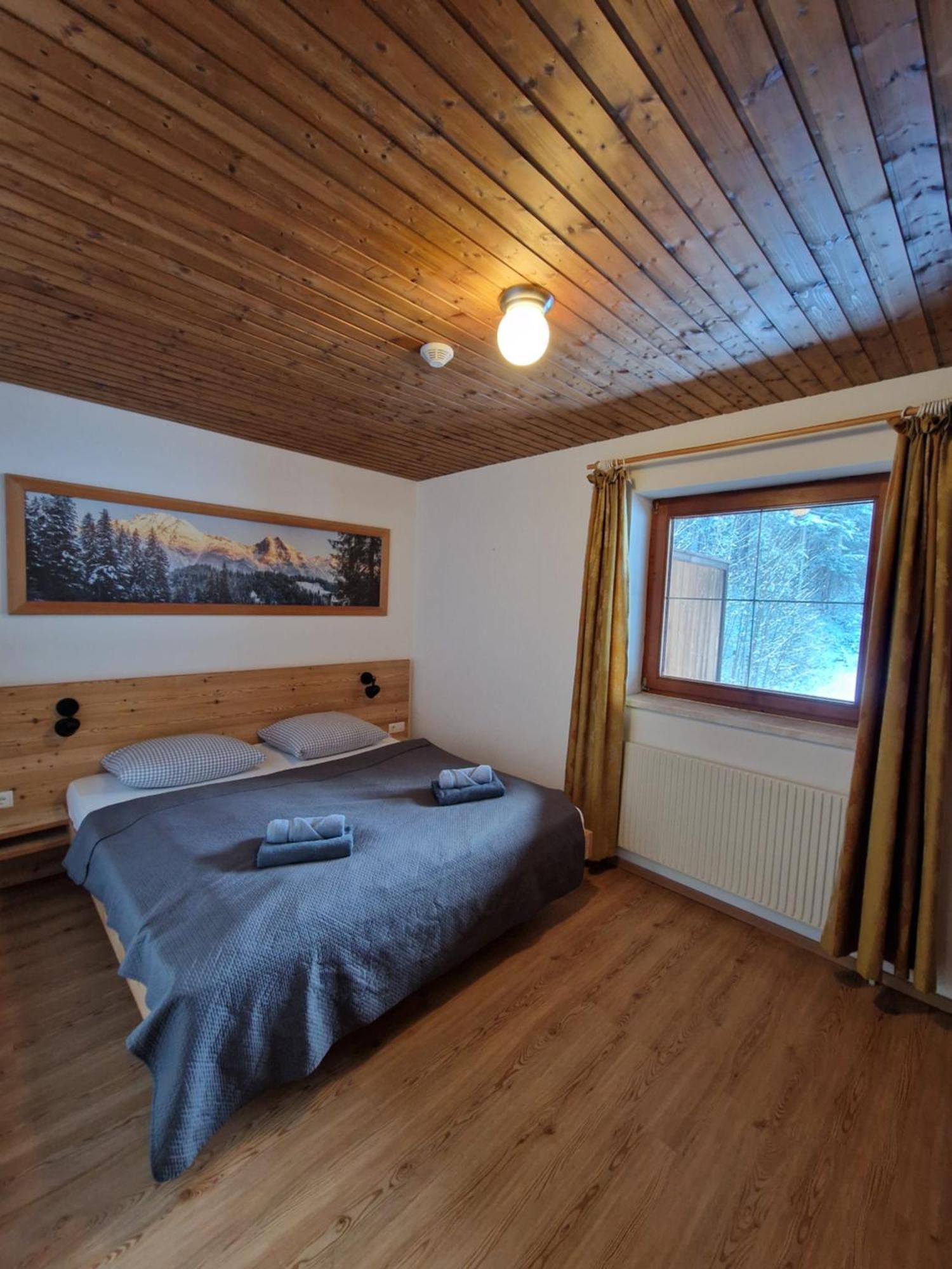 Garni Baerenwirt Bed and Breakfast Leutasch Exteriör bild