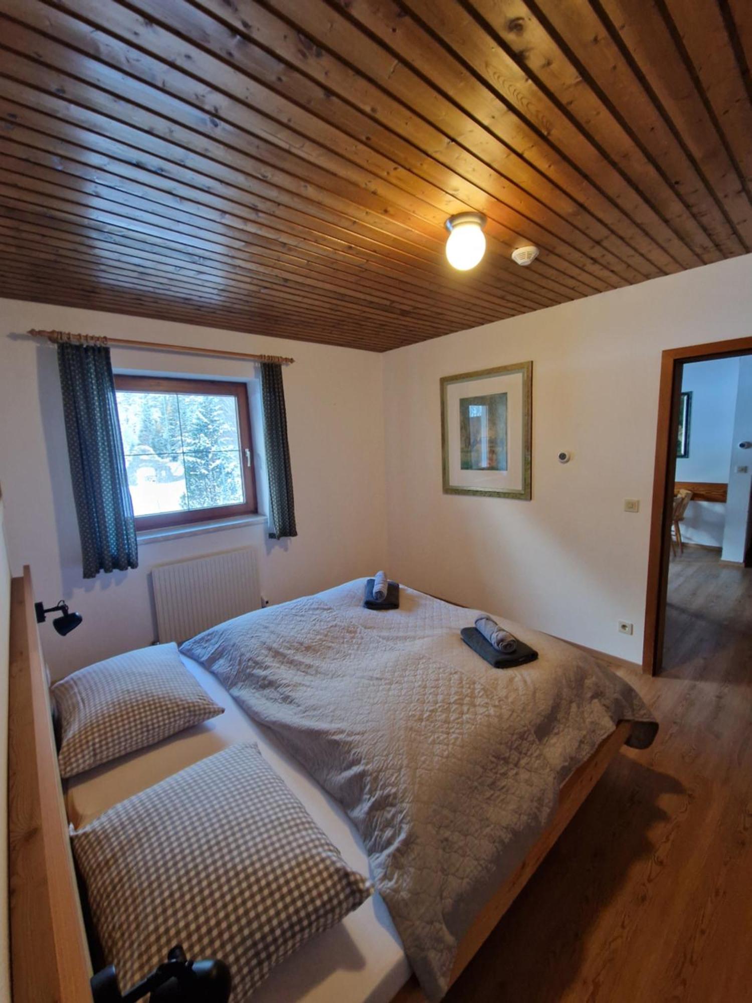 Garni Baerenwirt Bed and Breakfast Leutasch Exteriör bild